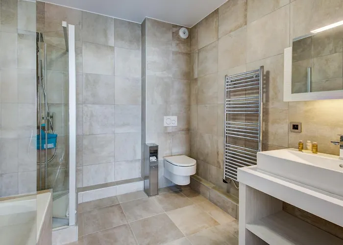 Spacieux 3 Centre Courchevel, Parking Inclus - Fr-1-562-34 * كورشوفيل